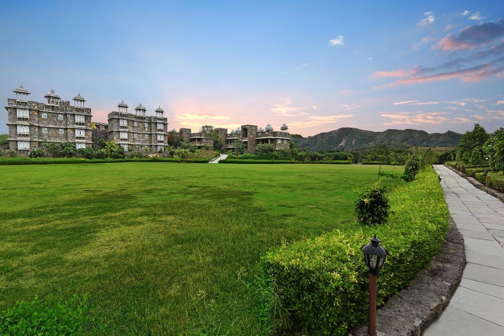 The Amargarh Hotel Udaipur Bagian luar foto