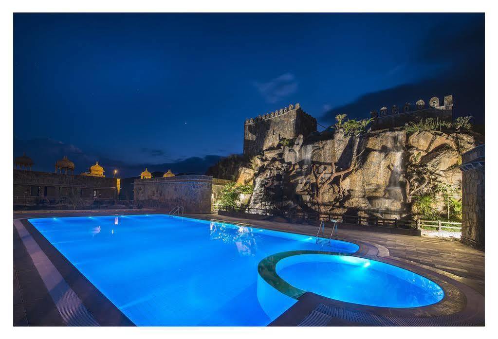 The Amargarh Hotel Udaipur Bagian luar foto
