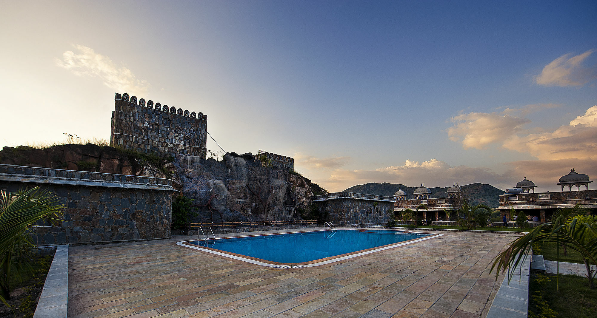 The Amargarh Hotel Udaipur Bagian luar foto